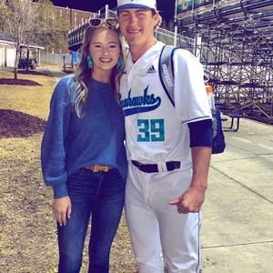 Meet your Posher, Cole